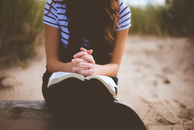 Quiet Moments DEVOTIONS